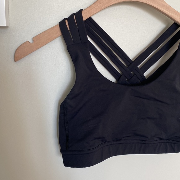 LULULEMON sports bra - Picture 2 of 3